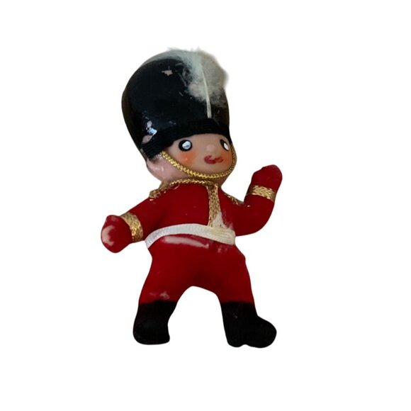 Vtg British Royal Guard Soldier Toy Soldier Doll Ornament Flocked Plastic 4 Inch - Picture 1 of 7